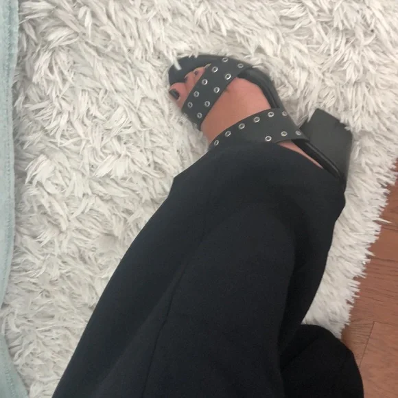 Super cute Rebecca Minkoff heels silver studded on black leather - Picture 13 of 16